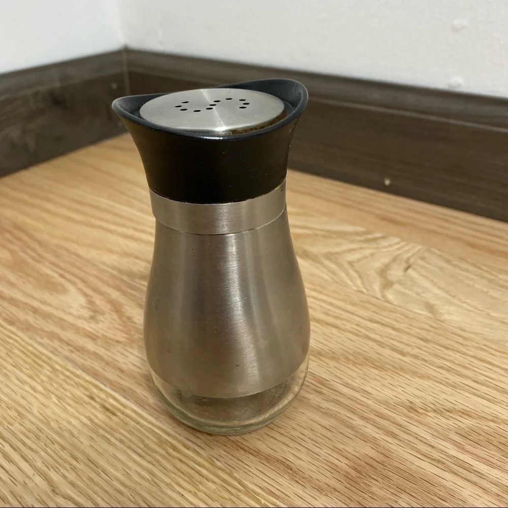 Stainless Steel Salt Shaker Kitchen Container